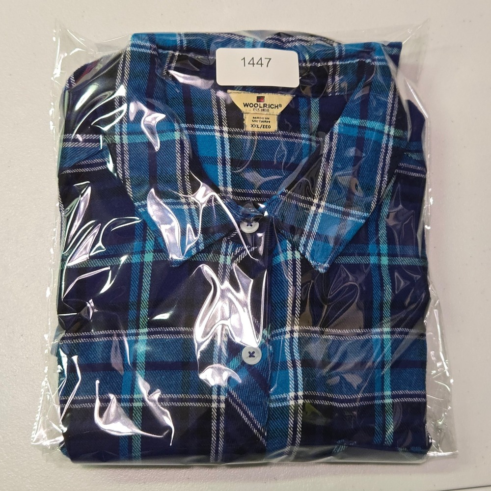 Woolrich Plaid Flannel Shirt Womens XXL Blue Navy Soft Lightweight Button Down‎ - Picture 11 of 11